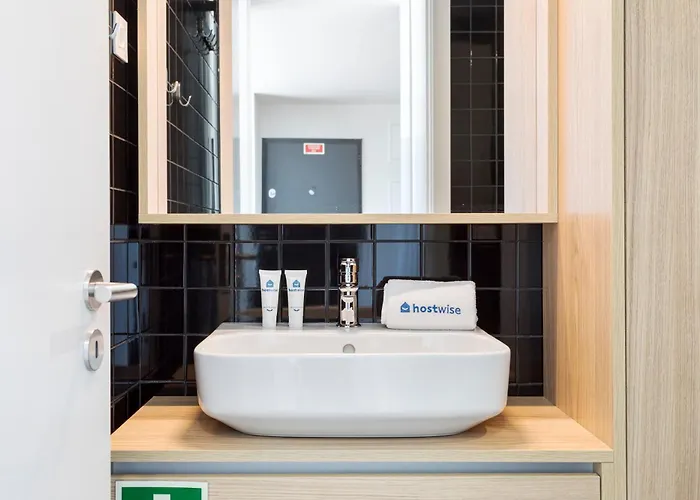 Hostwise - Bright Flat With Balcony And Garage Vila Nova de Gaia