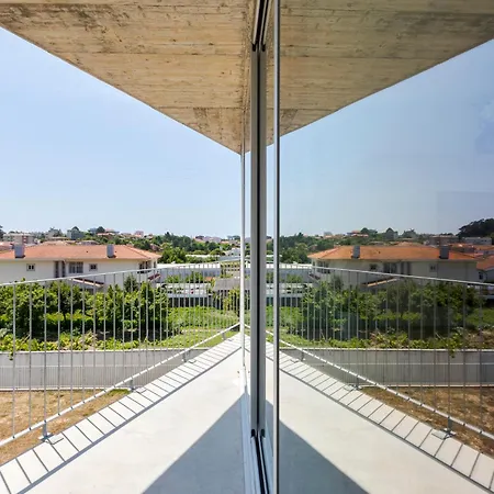 Hostwise - Bright Flat With Balcony And Garage Vila Nova de Gaia